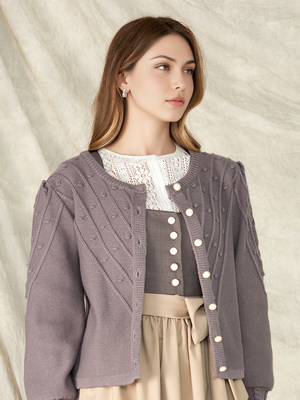 Modernes Dirndl in Grau