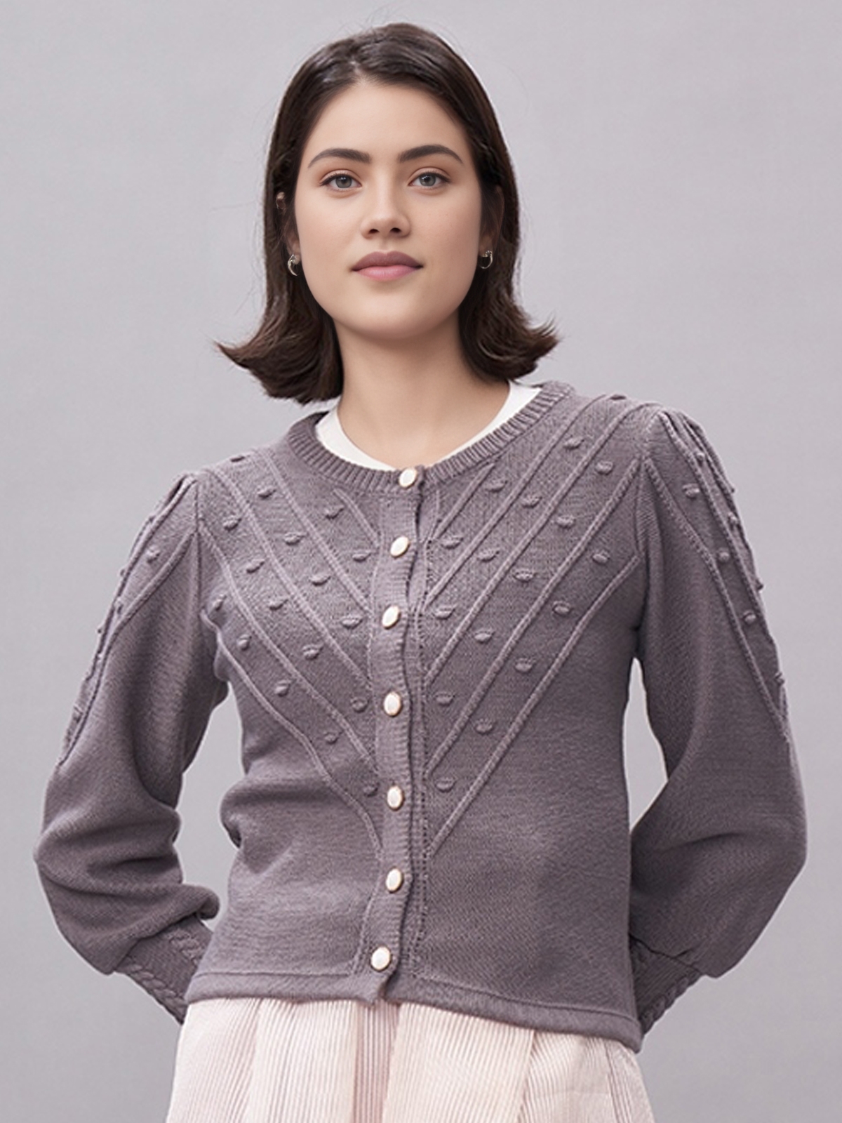 Dirndlbluse langarm weiß in Grau