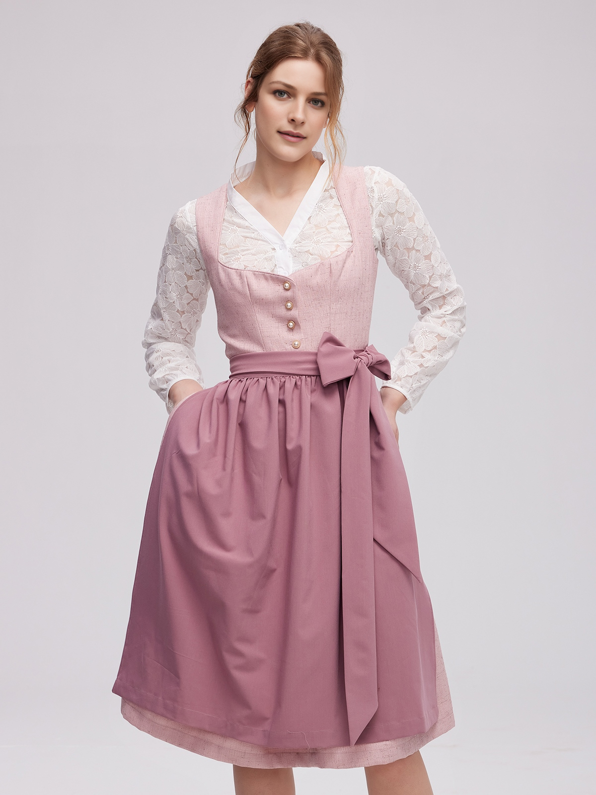 Moderne Trachtenbluse in Rosa