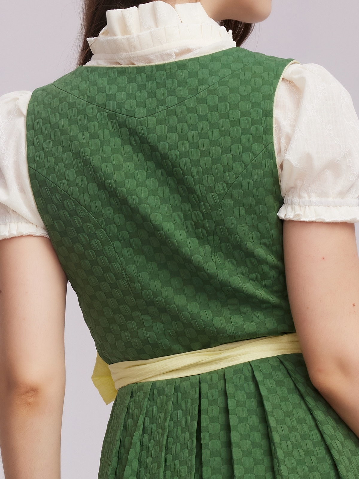 Dirndl in Grün
