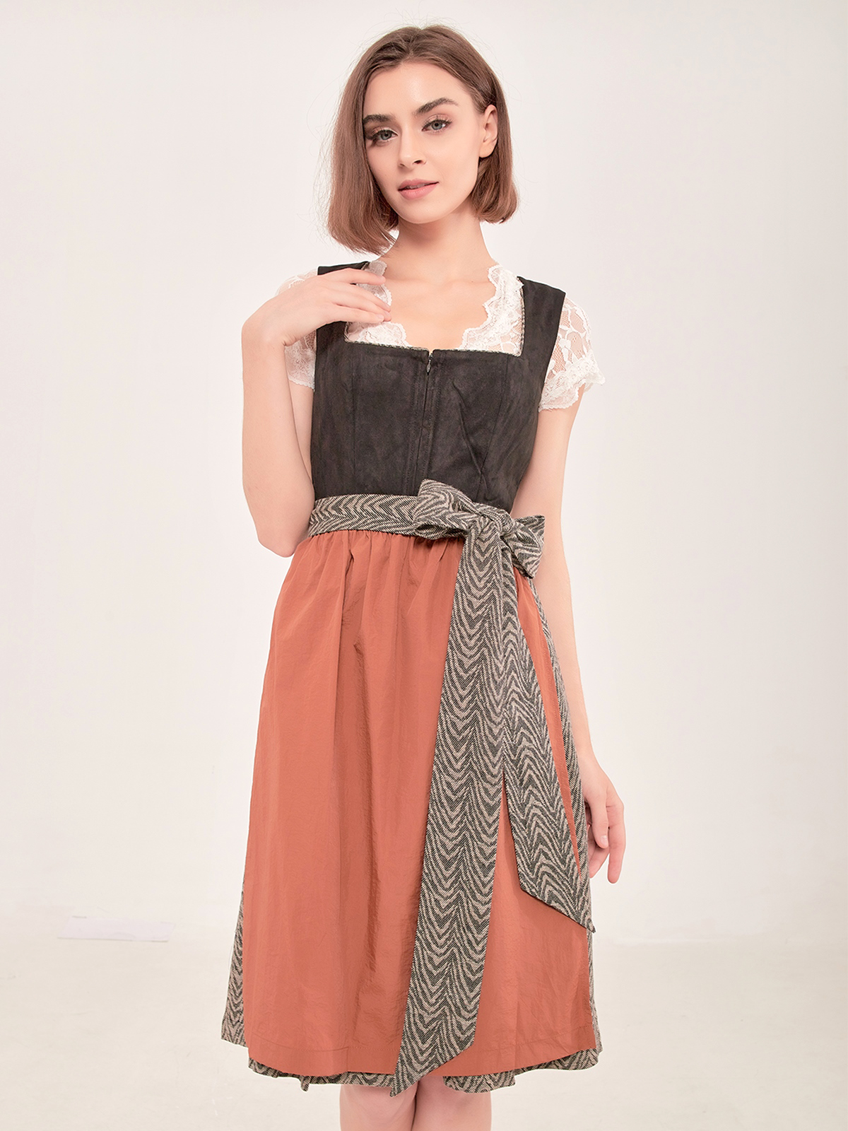 Dirndl Samt Rosa