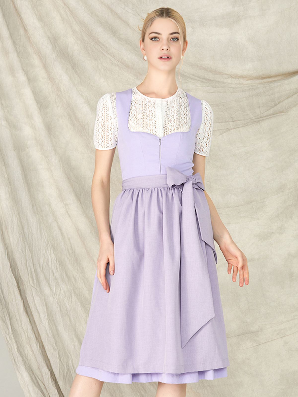 Spitzenbody Grün mit Dirndl